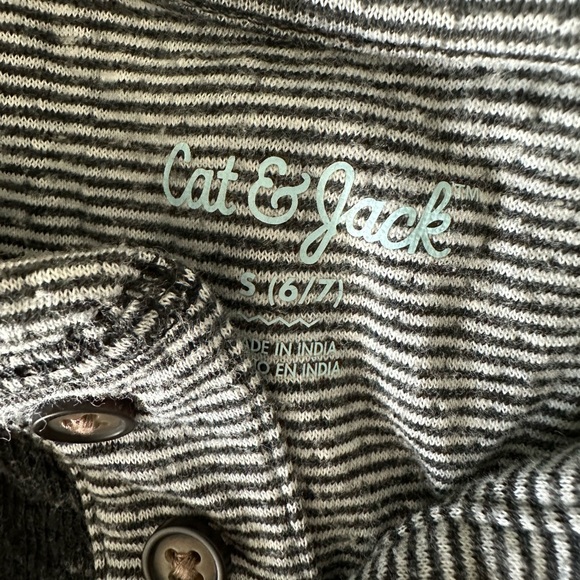 Boys mixed lot 6-8. See sizing. Good used condition. No stains or tears. - Picture 9 of 14